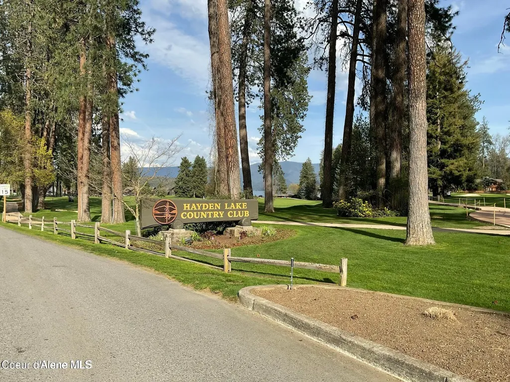 3110 E Lake Forest Drive Hayden Lake ID 83835