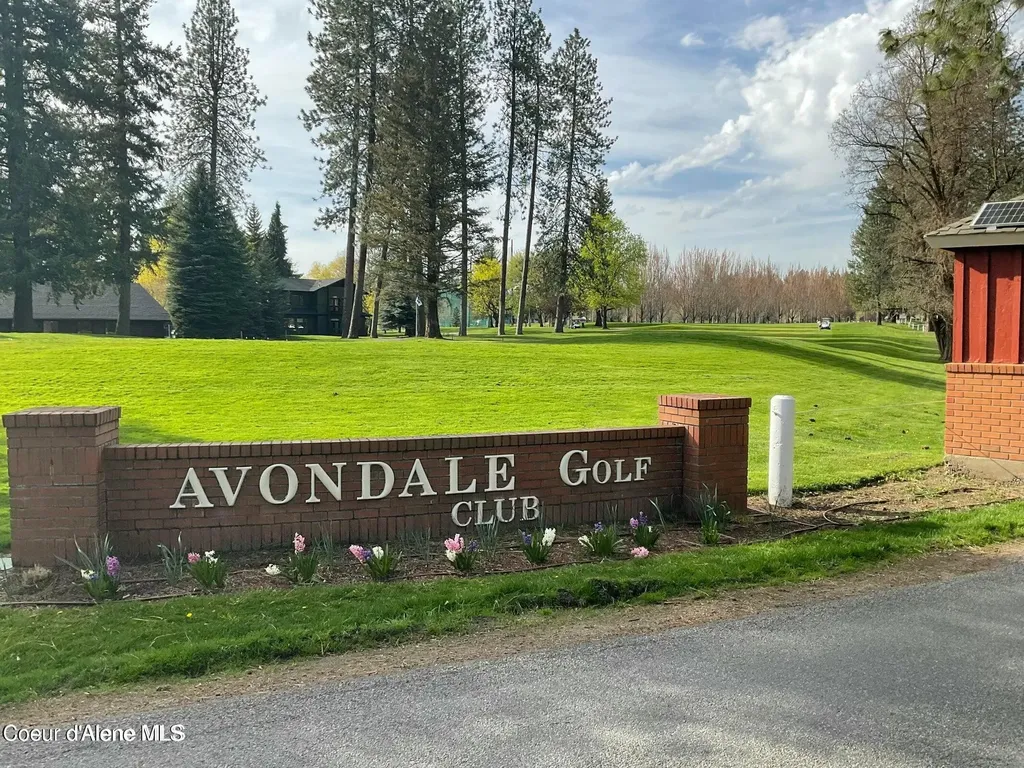 3110 E Lake Forest Drive Hayden Lake ID 83835