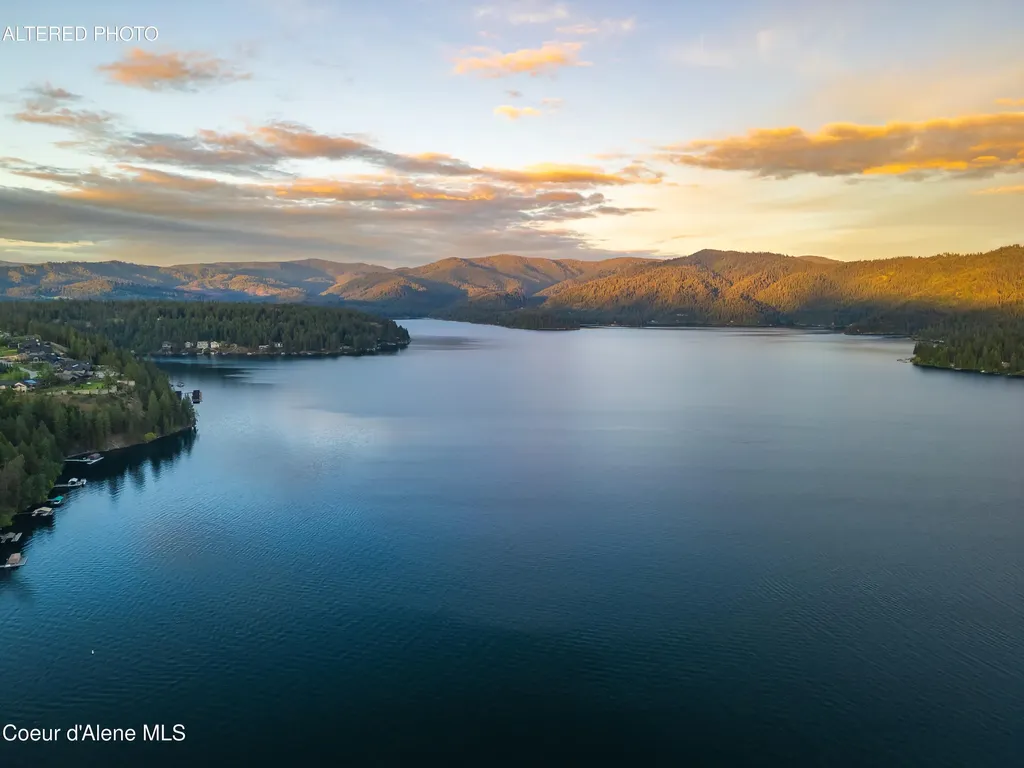 3110 E Lake Forest Drive Hayden Lake ID 83835
