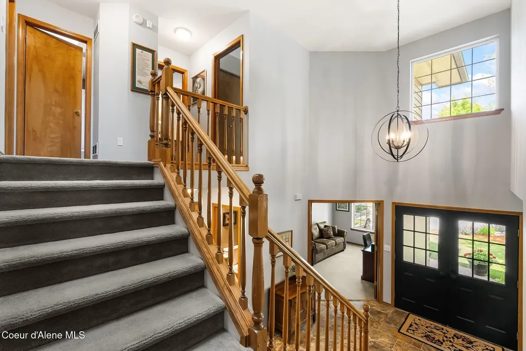 1407 Mathison Drive Sandpoint ID 83864
