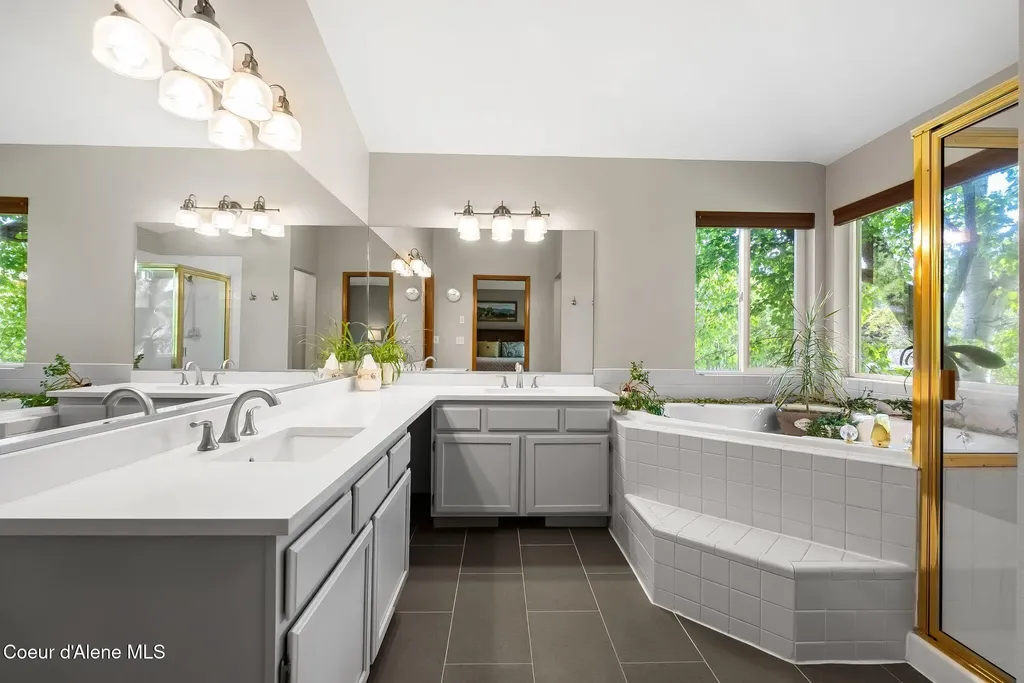 1407 Mathison Drive Sandpoint ID 83864