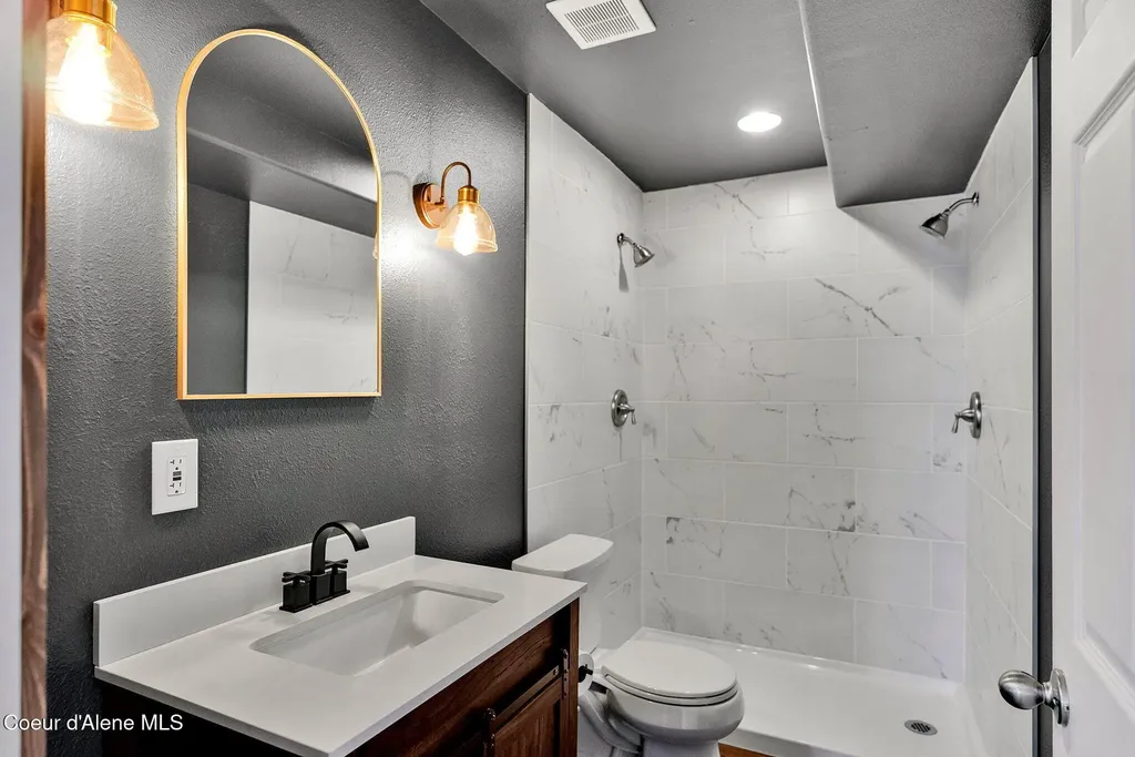3317 N Knob Creek Court Post Falls ID 83854