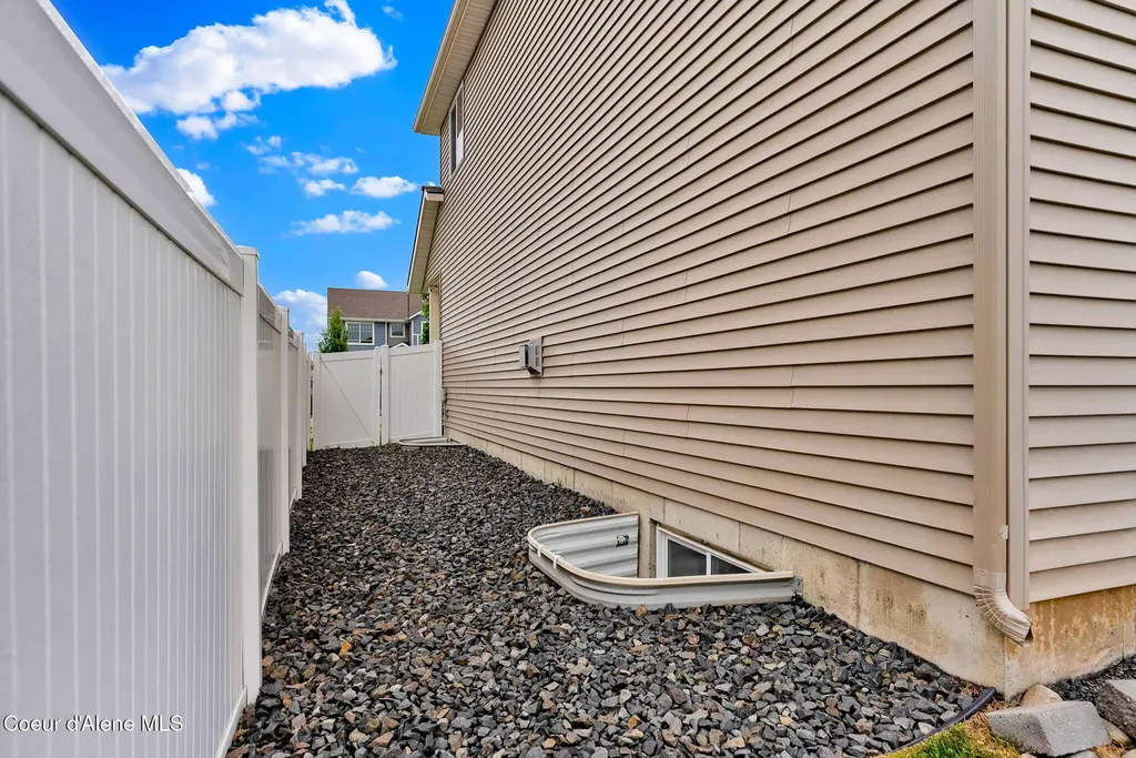 3317 N Knob Creek Court Post Falls ID 83854