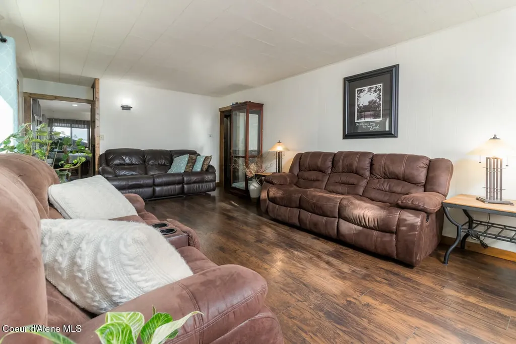 66022 Highway 2 Bonners Ferry ID 83805