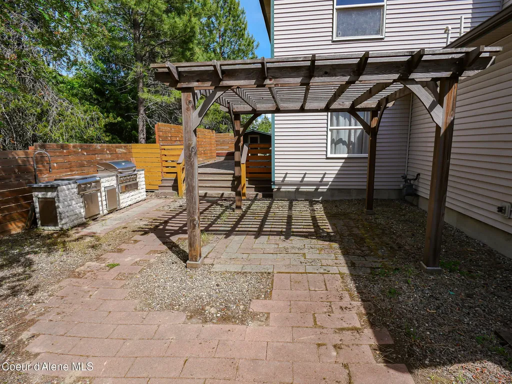 105 Ponderosa Way Bonners Ferry ID 83805