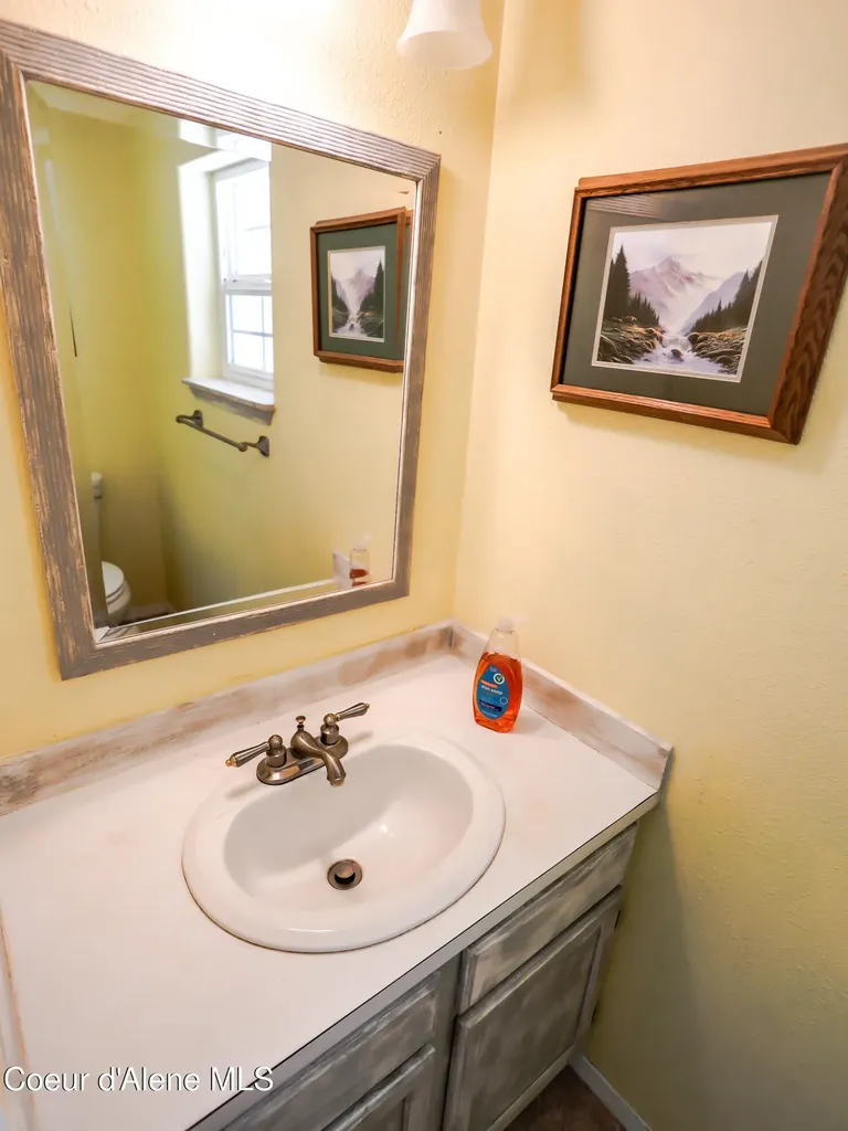 105 Ponderosa Way Bonners Ferry ID 83805