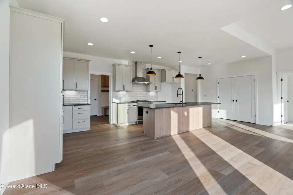 1184 E Walton Court Post Falls ID 83854