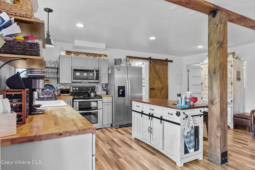 8702 E Scout Trail Road Athol ID 83801