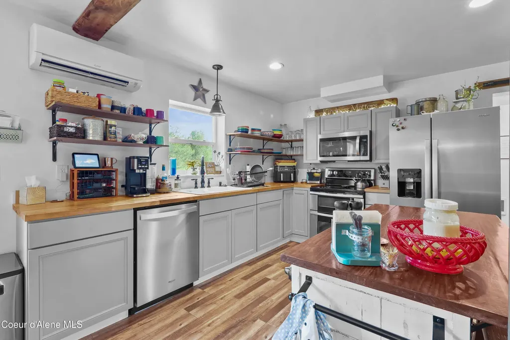 8702 E Scout Trail Road Athol ID 83801