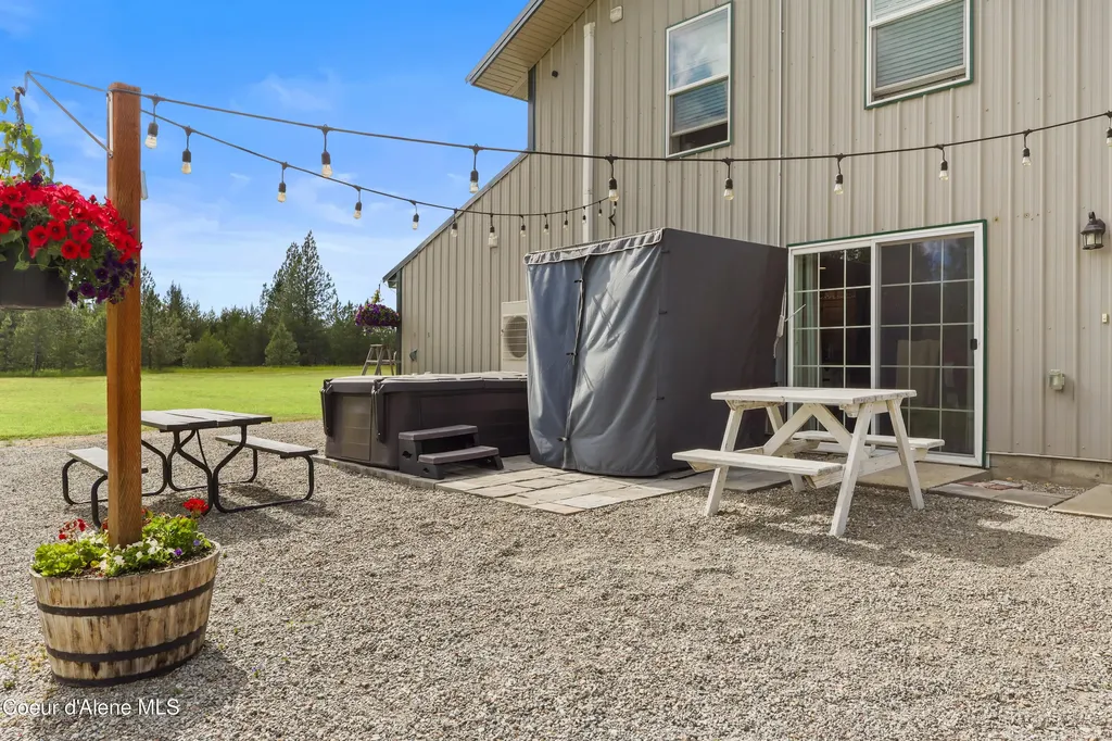 8702 E Scout Trail Road Athol ID 83801