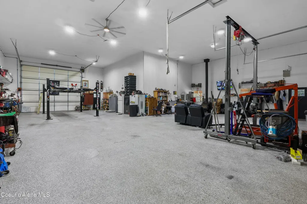 8702 E Scout Trail Road Athol ID 83801
