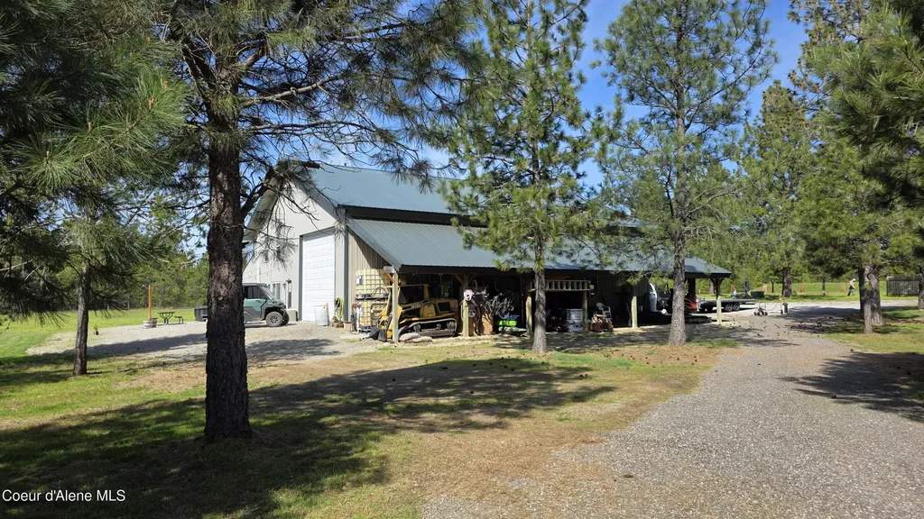 8702 E Scout Trail Road Athol ID 83801