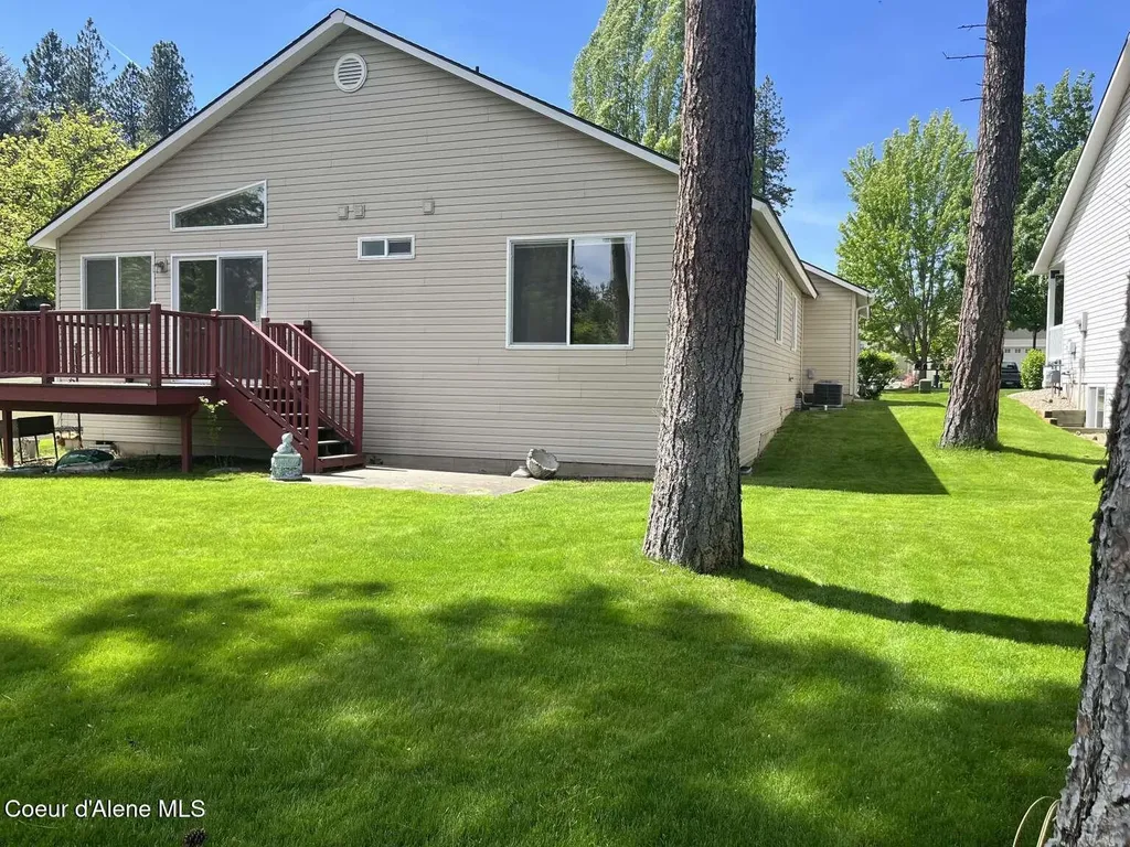 5254 E Steamboat Bend Post Falls ID 83854