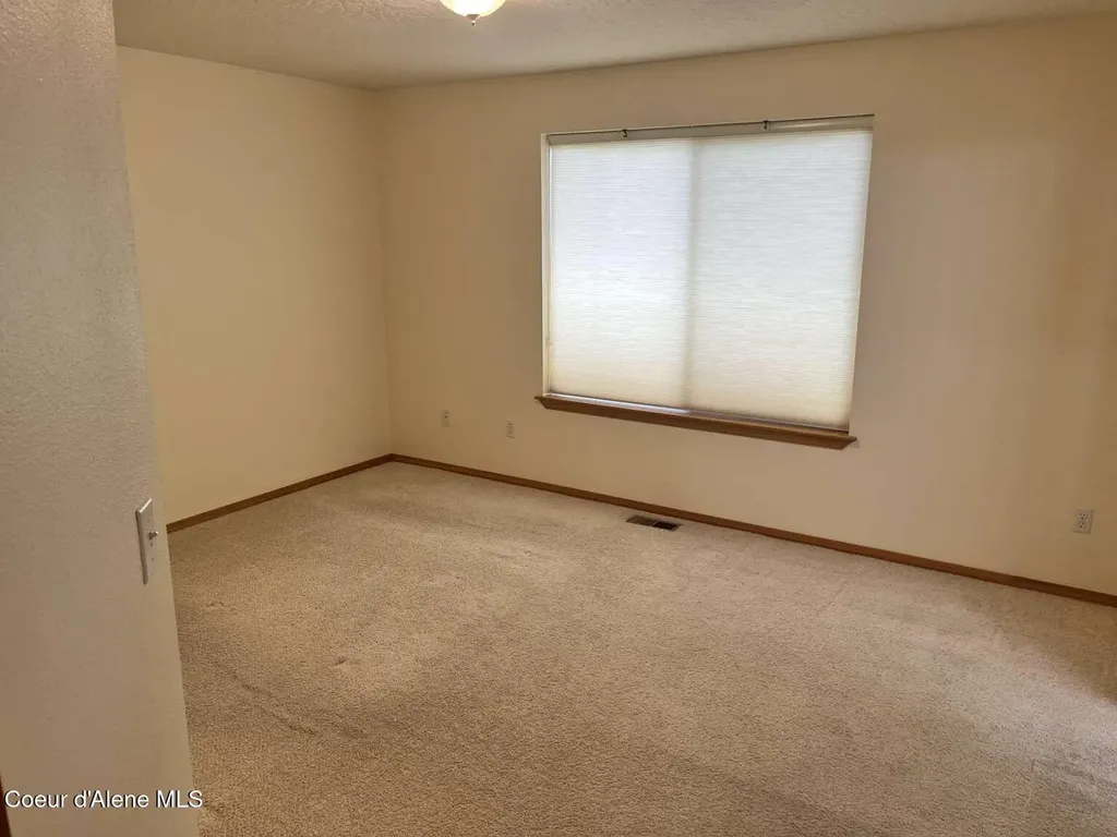 5254 E Steamboat Bend Post Falls ID 83854