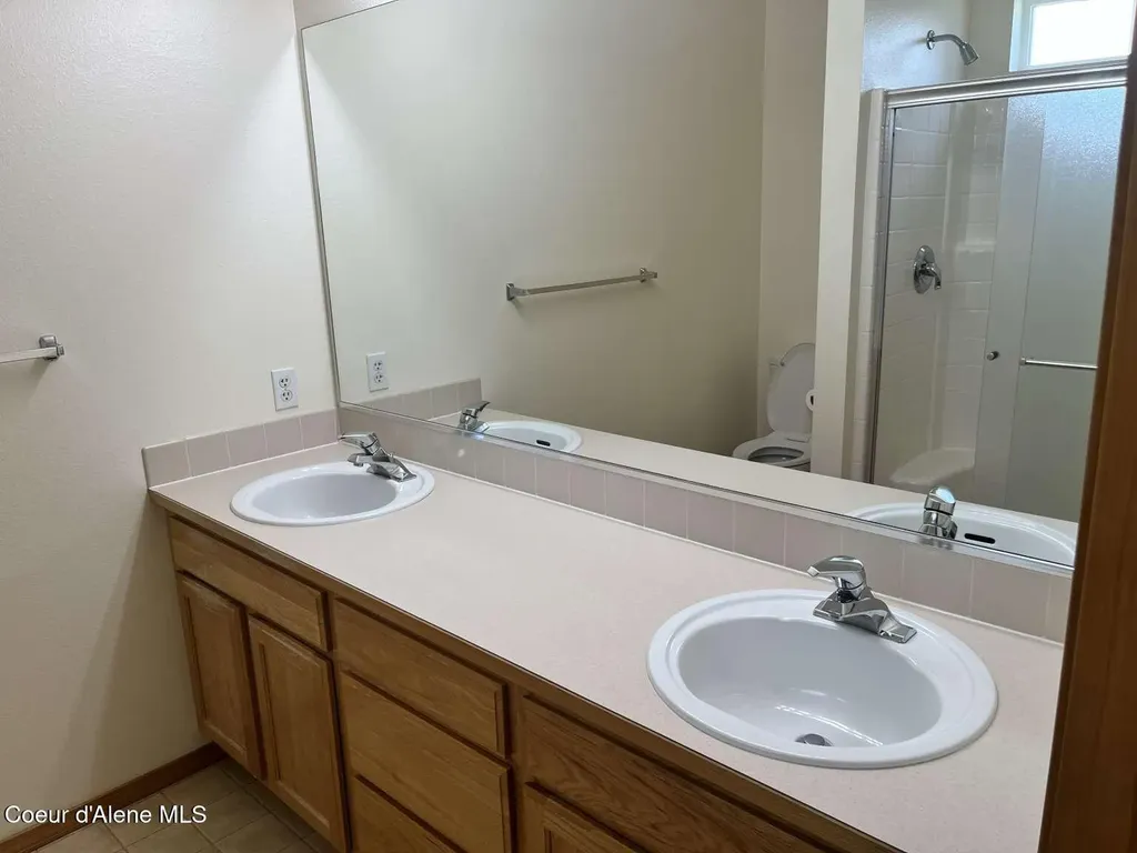 5254 E Steamboat Bend Post Falls ID 83854