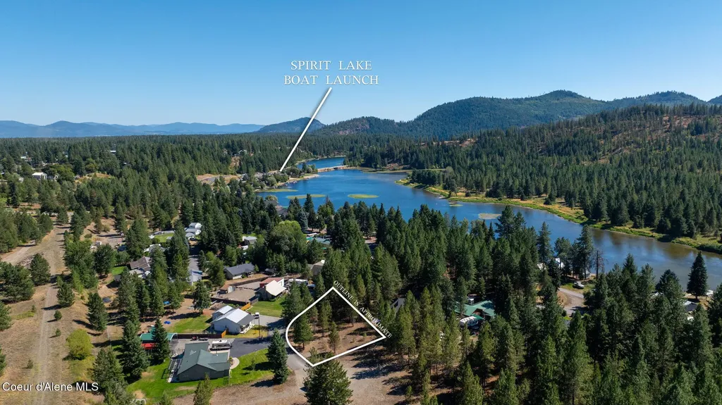 7060 W Tesemini Drive Spirit Lake ID 83869
