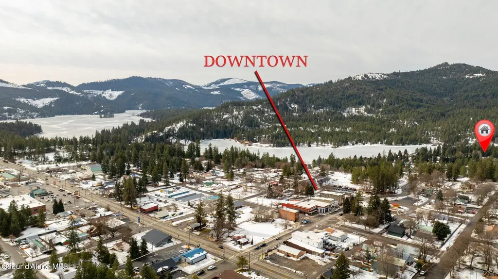 7060 W Tesemini Drive Spirit Lake ID 83869