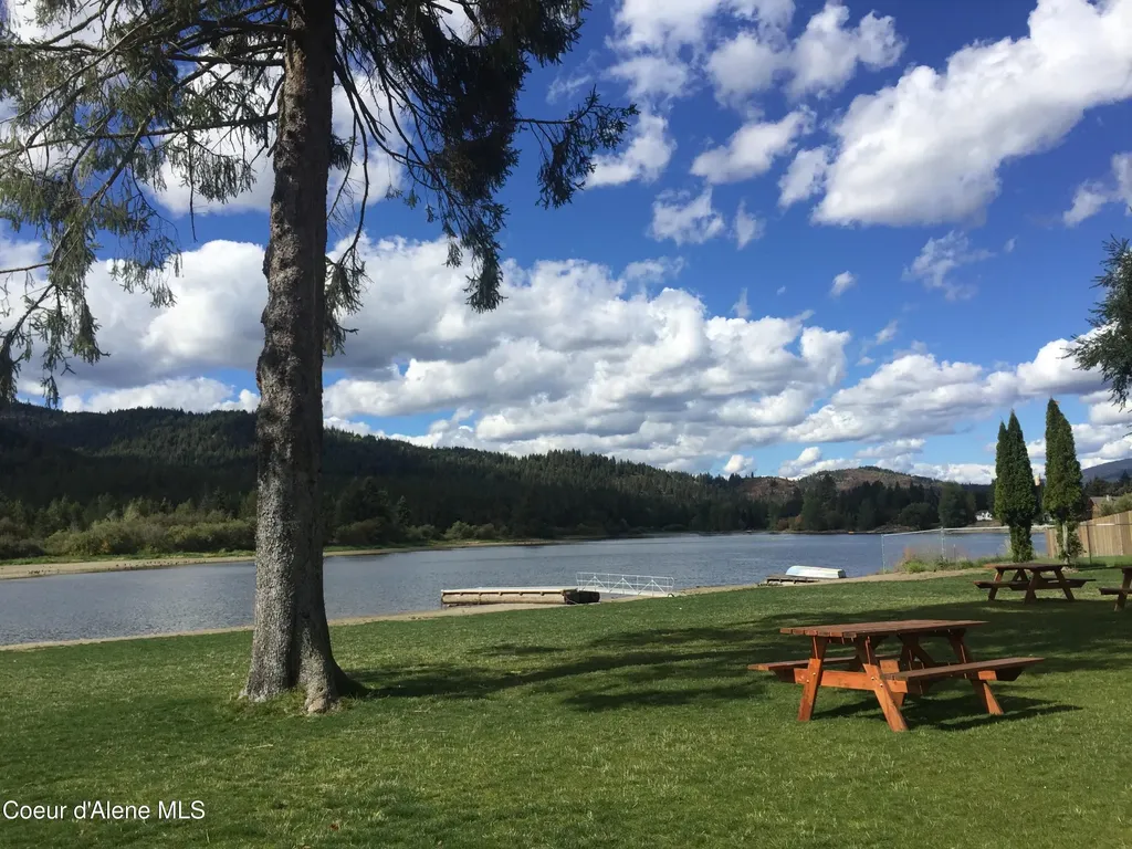 7060 W Tesemini Drive Spirit Lake ID 83869