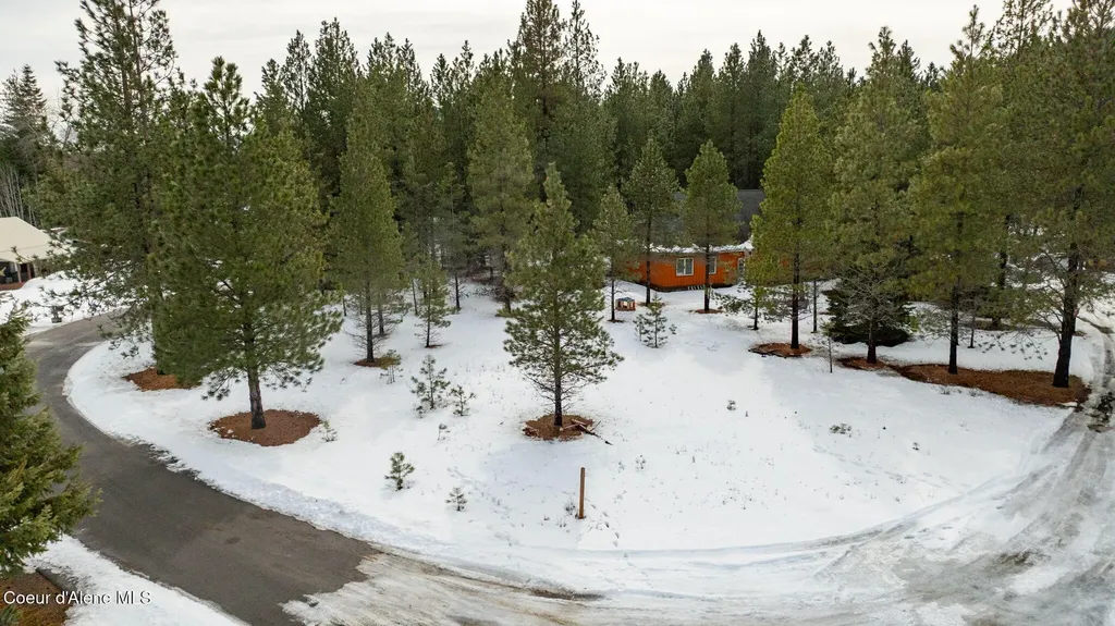 7060 W Tesemini Drive Spirit Lake ID 83869