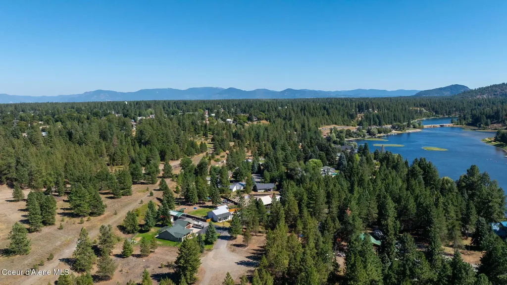 7060 W Tesemini Drive Spirit Lake ID 83869