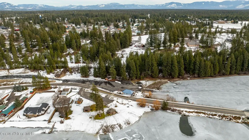 7060 W Tesemini Drive Spirit Lake ID 83869