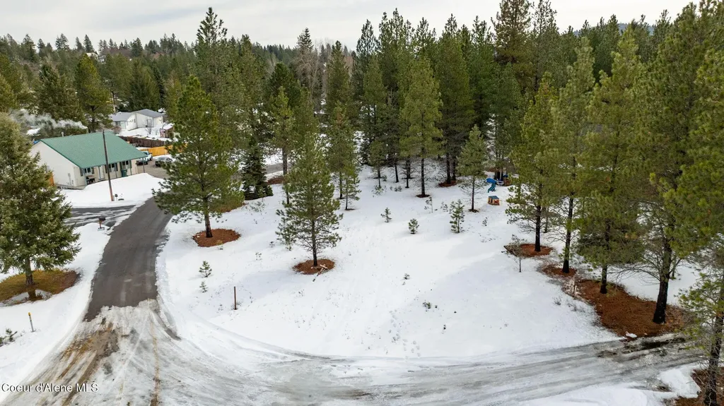 7060 W Tesemini Drive Spirit Lake ID 83869