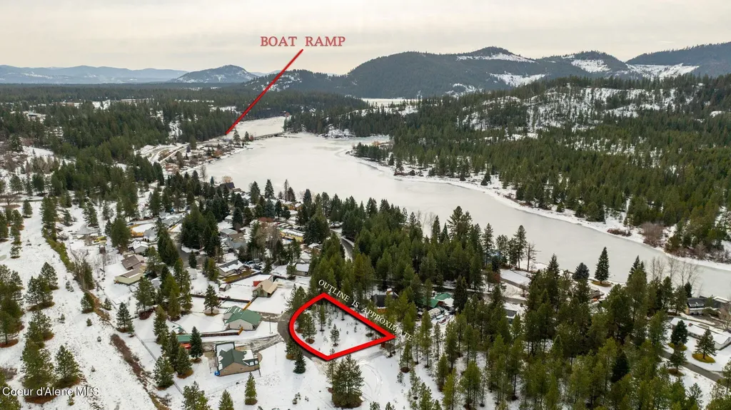7060 W Tesemini Drive Spirit Lake ID 83869
