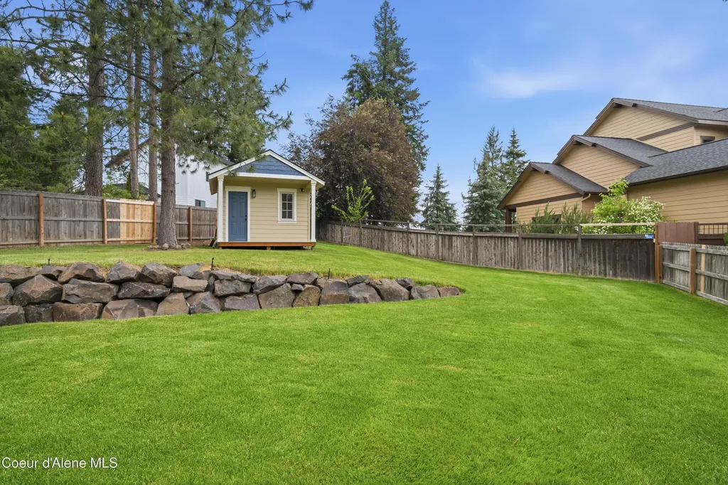 8729 N Stable Trace Court Hayden ID 83835