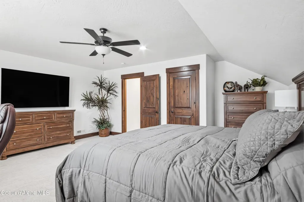 8729 N Stable Trace Court Hayden ID 83835