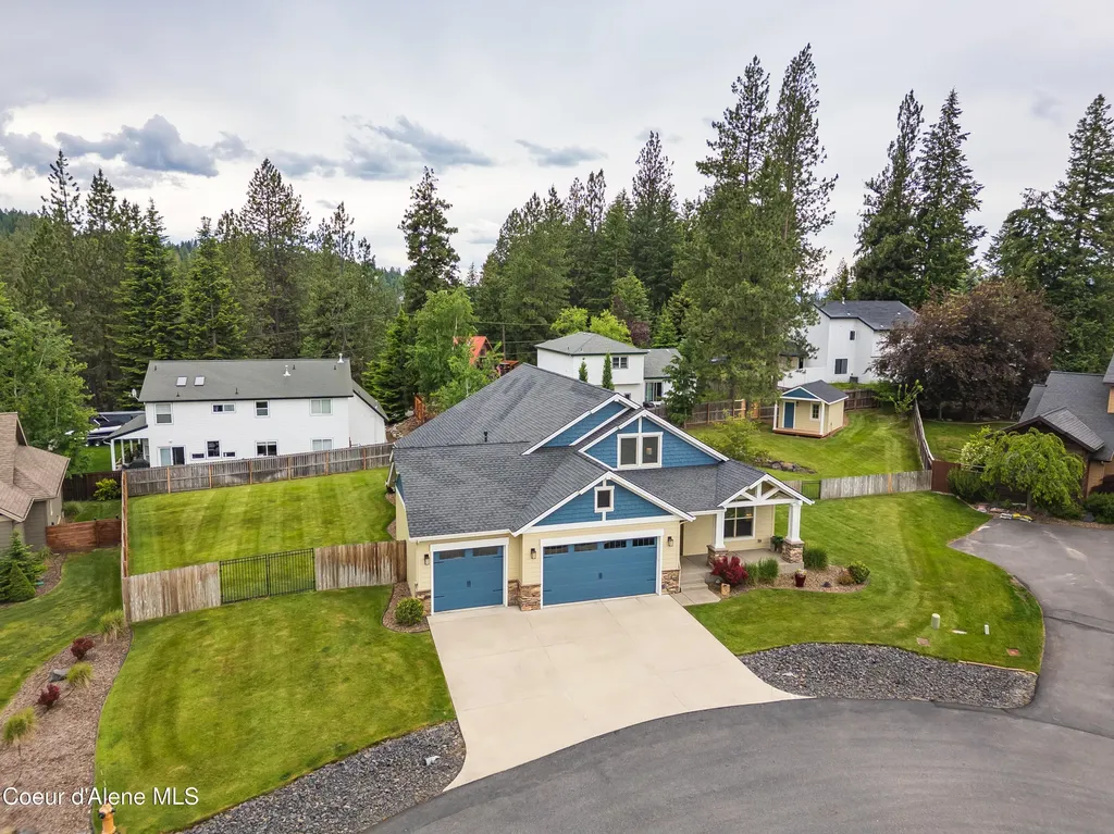 8729 N Stable Trace Court Hayden ID 83835