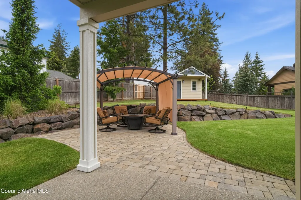 8729 N Stable Trace Court Hayden ID 83835