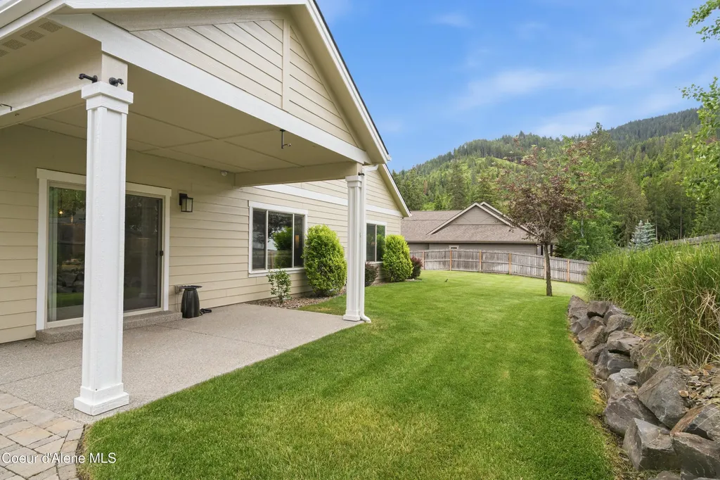 8729 N Stable Trace Court Hayden ID 83835