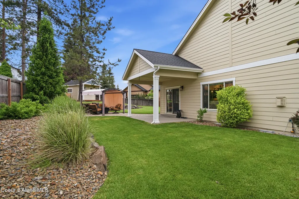 8729 N Stable Trace Court Hayden ID 83835