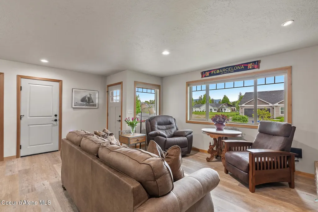123 Hanson Court Dover ID 83825