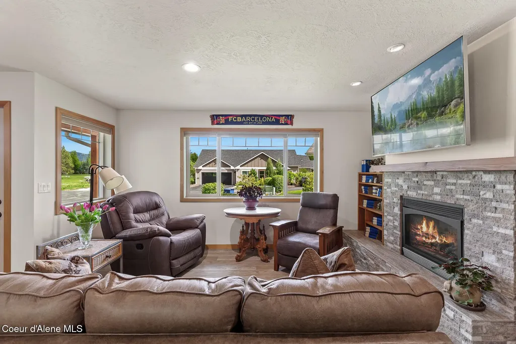 123 Hanson Court Dover ID 83825