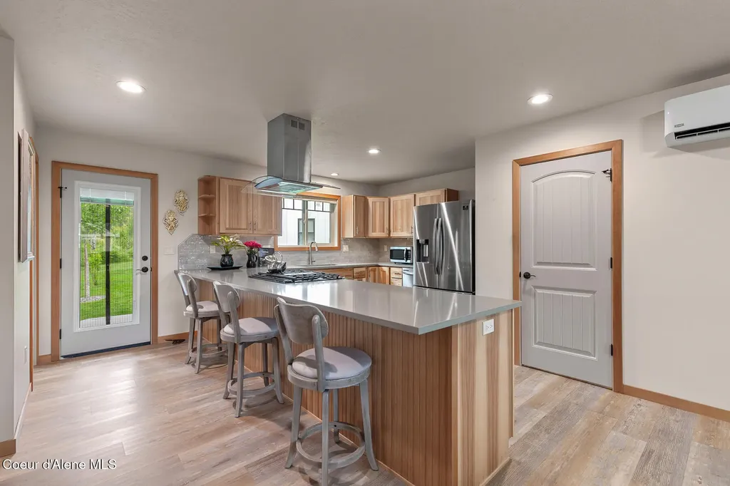 123 Hanson Court Dover ID 83825