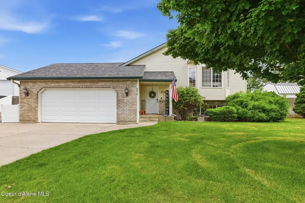 8814 N Torrey Lane Hayden ID 83835
