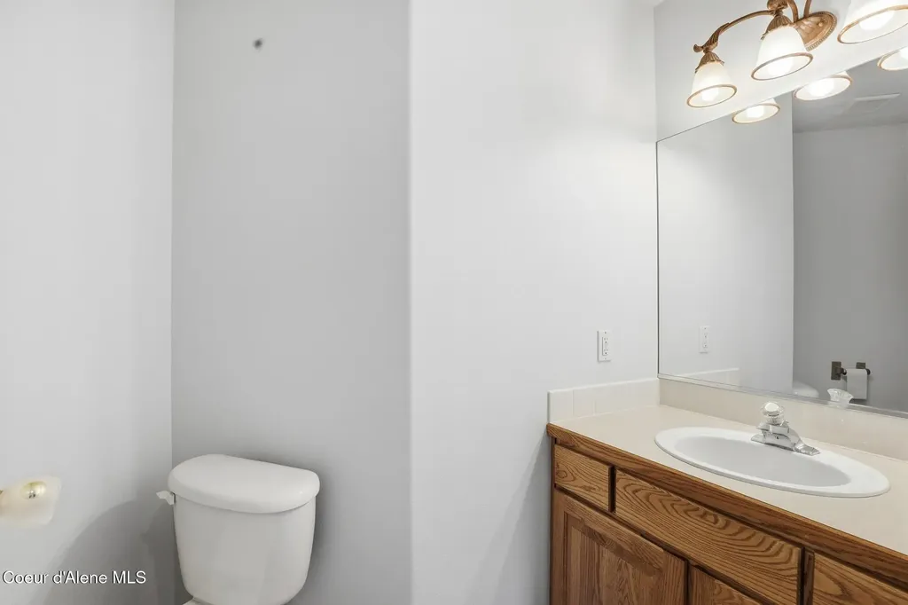 8814 N Torrey Lane Hayden ID 83835