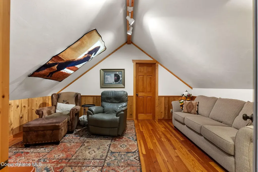 70 Hawkins Road Sagle ID 83860