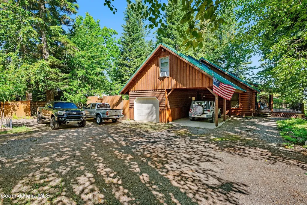 70 Hawkins Road Sagle ID 83860