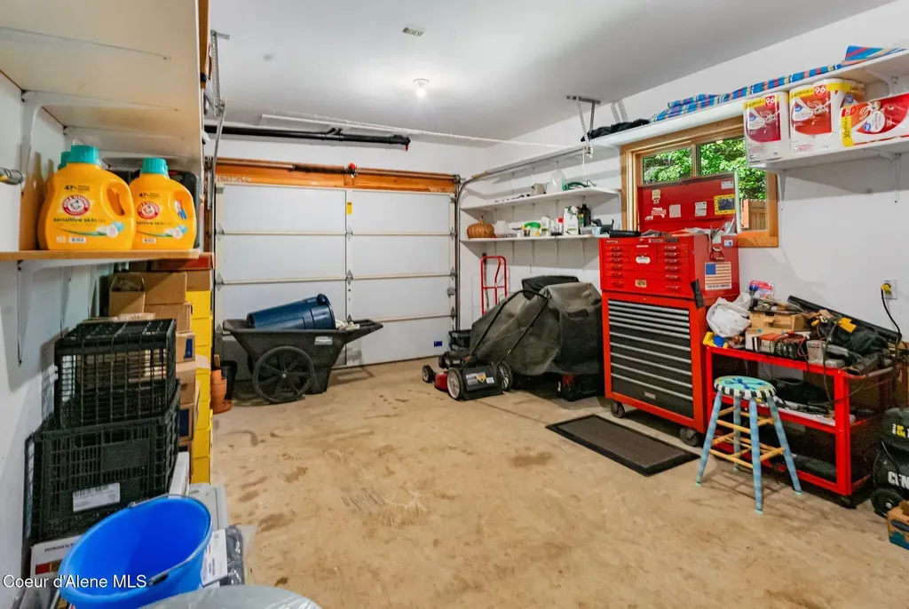 70 Hawkins Road Sagle ID 83860