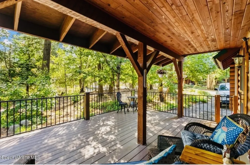 70 Hawkins Road Sagle ID 83860