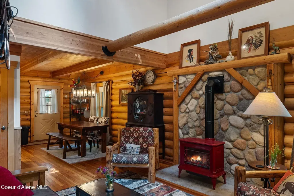 70 Hawkins Road Sagle ID 83860