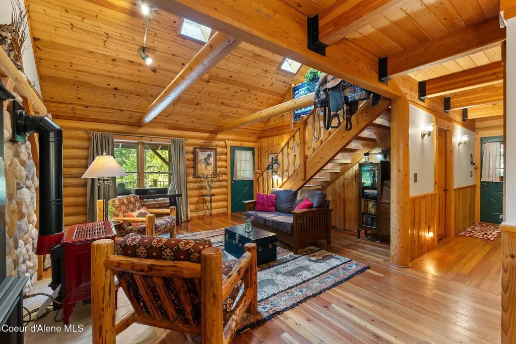 70 Hawkins Road Sagle ID 83860