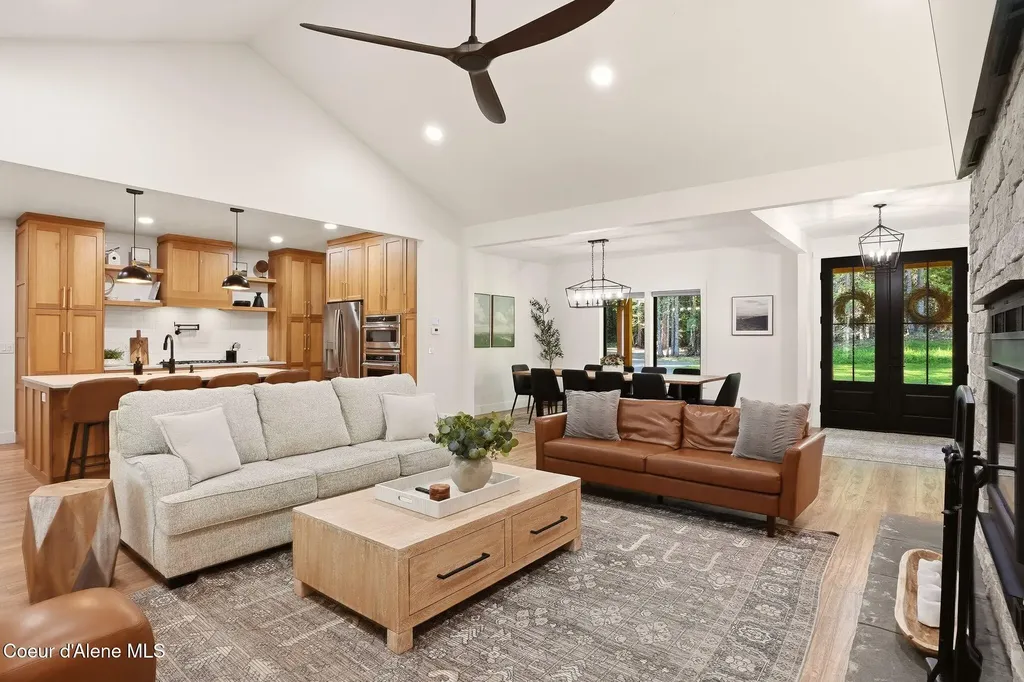 95 Klickitat Road Cocolalla ID 83813