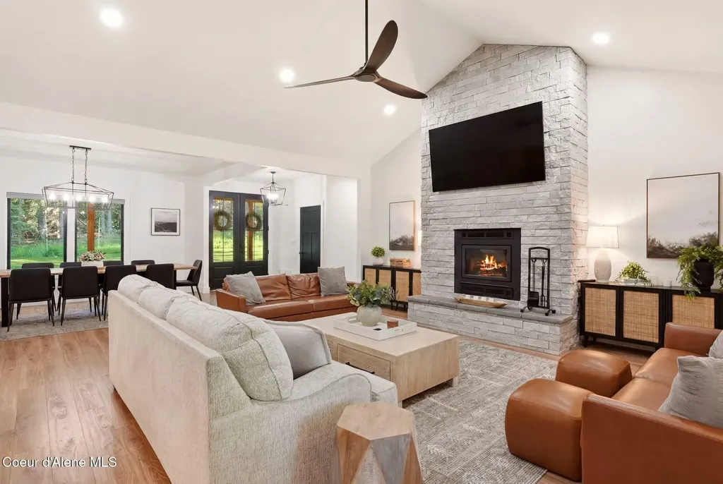 95 Klickitat Road Cocolalla ID 83813