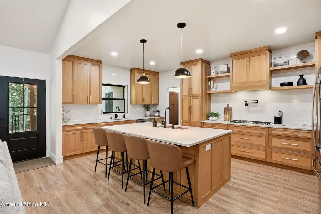 95 Klickitat Road Cocolalla ID 83813