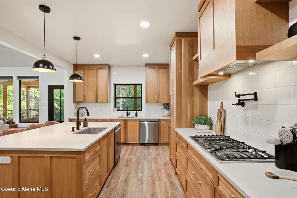 95 Klickitat Road Cocolalla ID 83813
