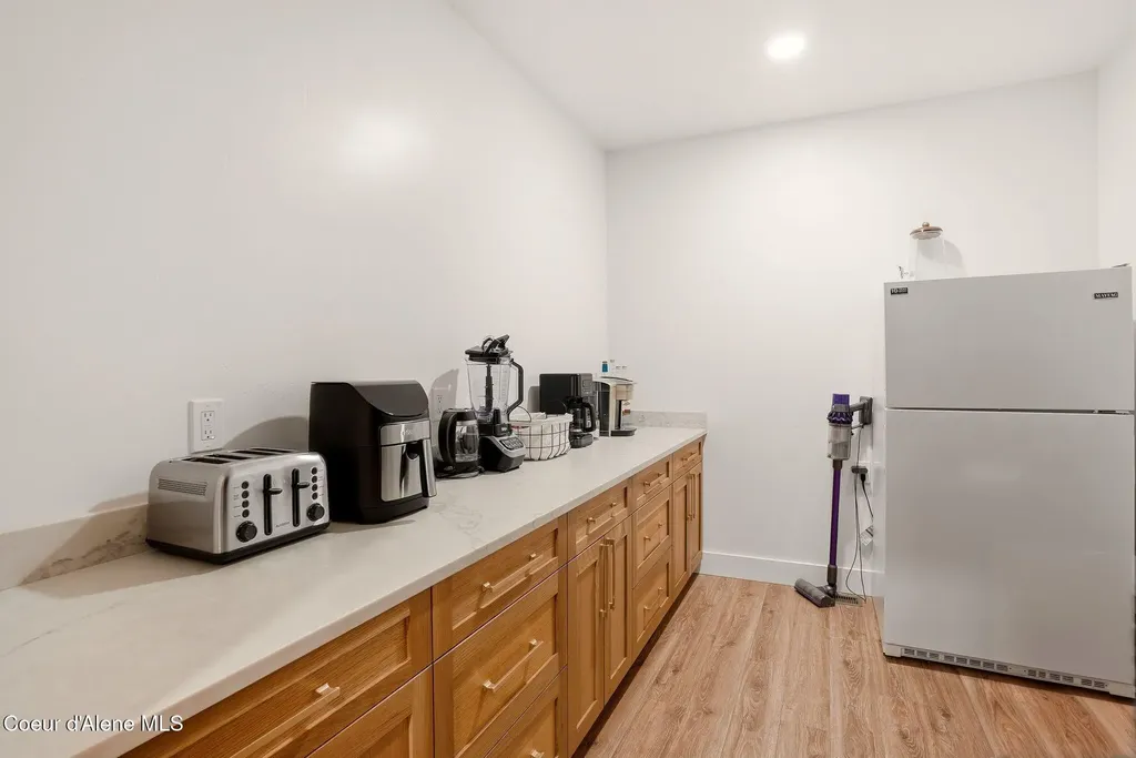 95 Klickitat Road Cocolalla ID 83813