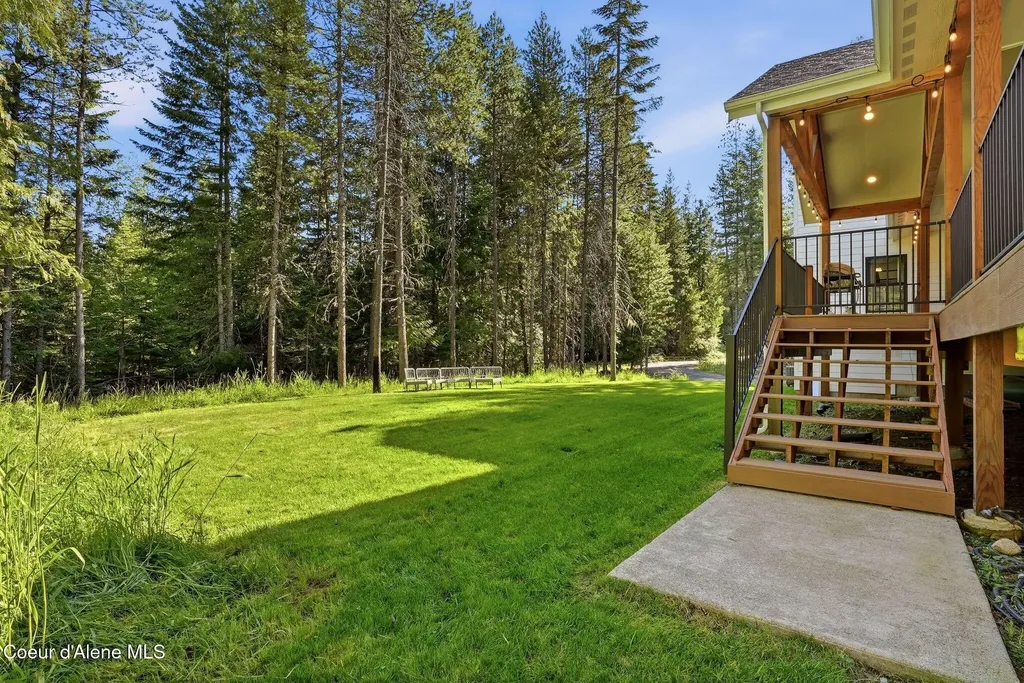 95 Klickitat Road Cocolalla ID 83813